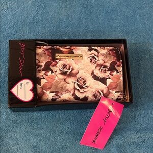 Betsey Johnson Pink and Cream Rose Wallet (NWT)